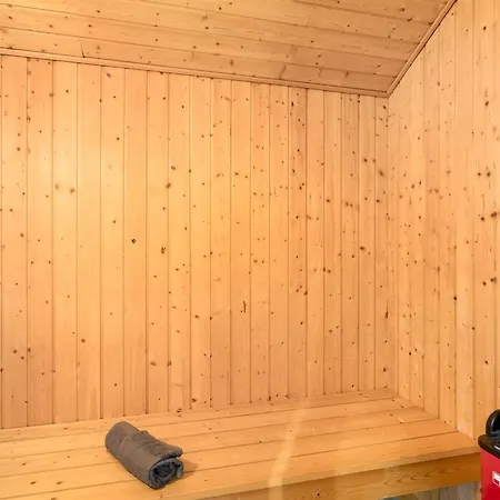 Matthea - 900m From The Sea By Interhome *