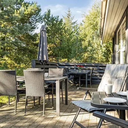 Matthea - 900m From The Sea By Interhome *