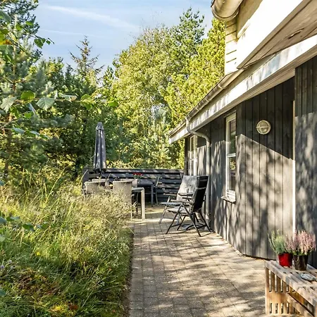 Matthea - 900m From The Sea By Interhome Feriehus *